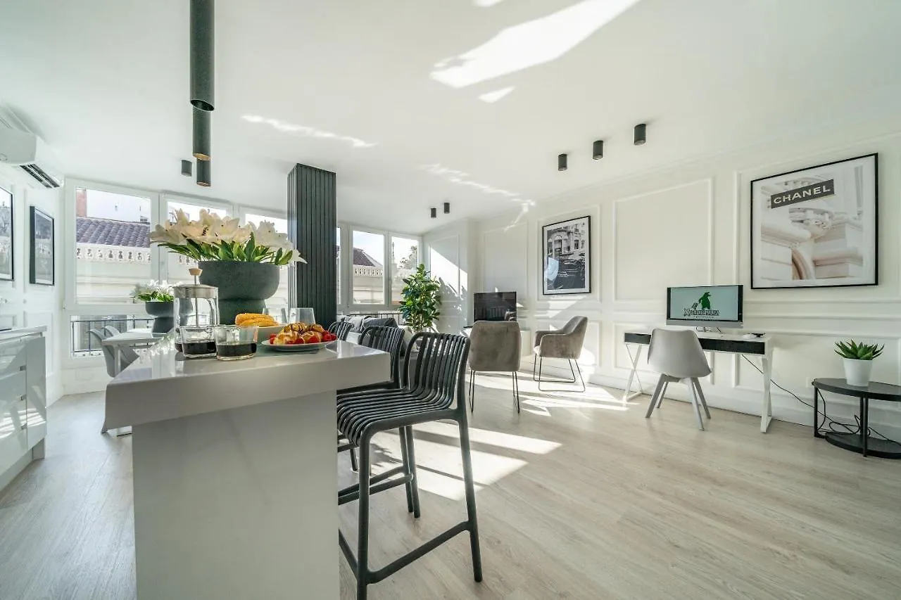Apartament Xpce Teatro Square Malaga 0*,