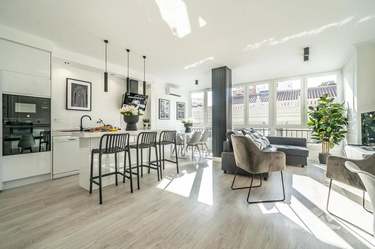 Xpce Teatro Square Apartment Malaga Spain